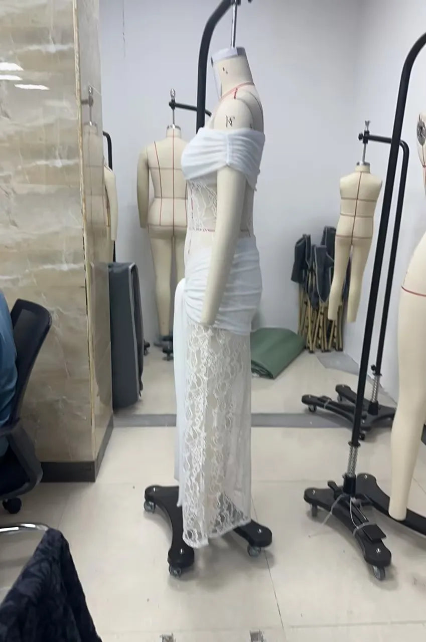 Elegant Off-Shoulder Lace Maxi Dress